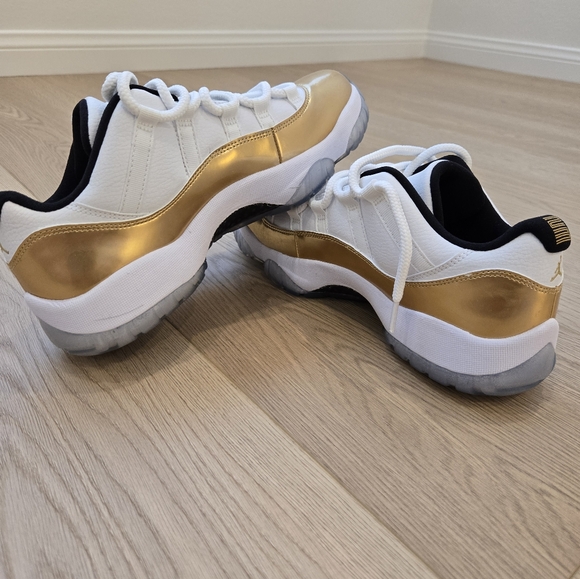 Jordan 11 Low - Closing Ceremony - Picture 6 of 8